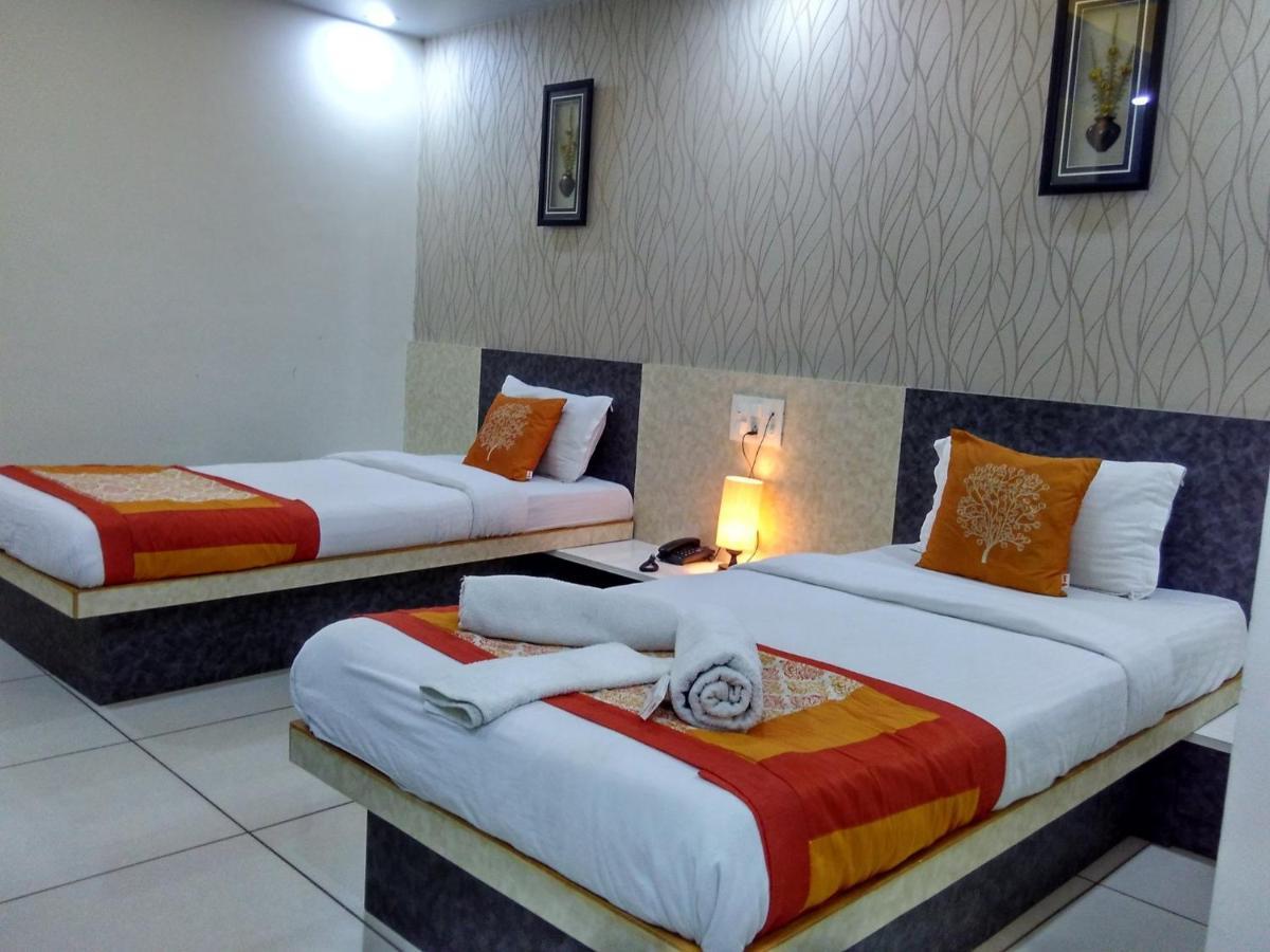 Hotel Sigma Inn Ahmedabad Ngoại thất bức ảnh