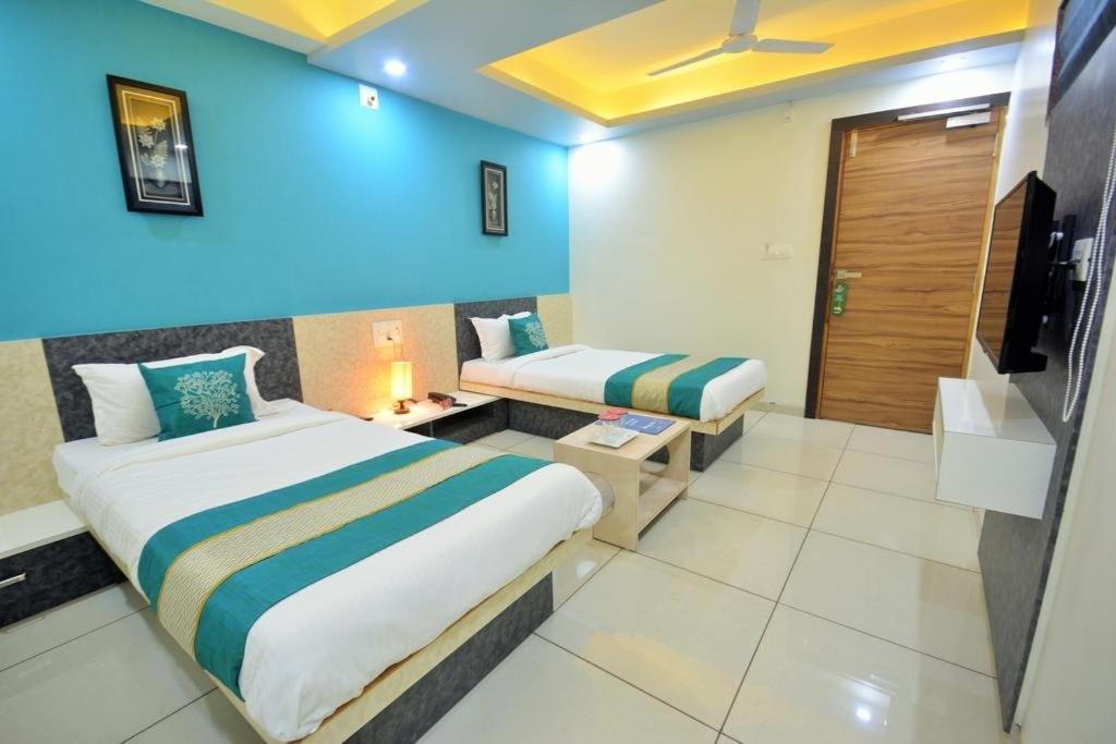 Hotel Sigma Inn Ahmedabad Ngoại thất bức ảnh